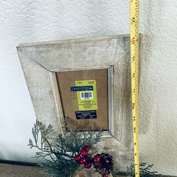 Christmas Wooden Farmhouse Shabby Chic Holiday Pedestal Picture Frame - Picture 2 of 4